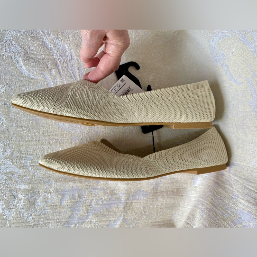 Time and Tru Knit Flats - Picture 4 of 12